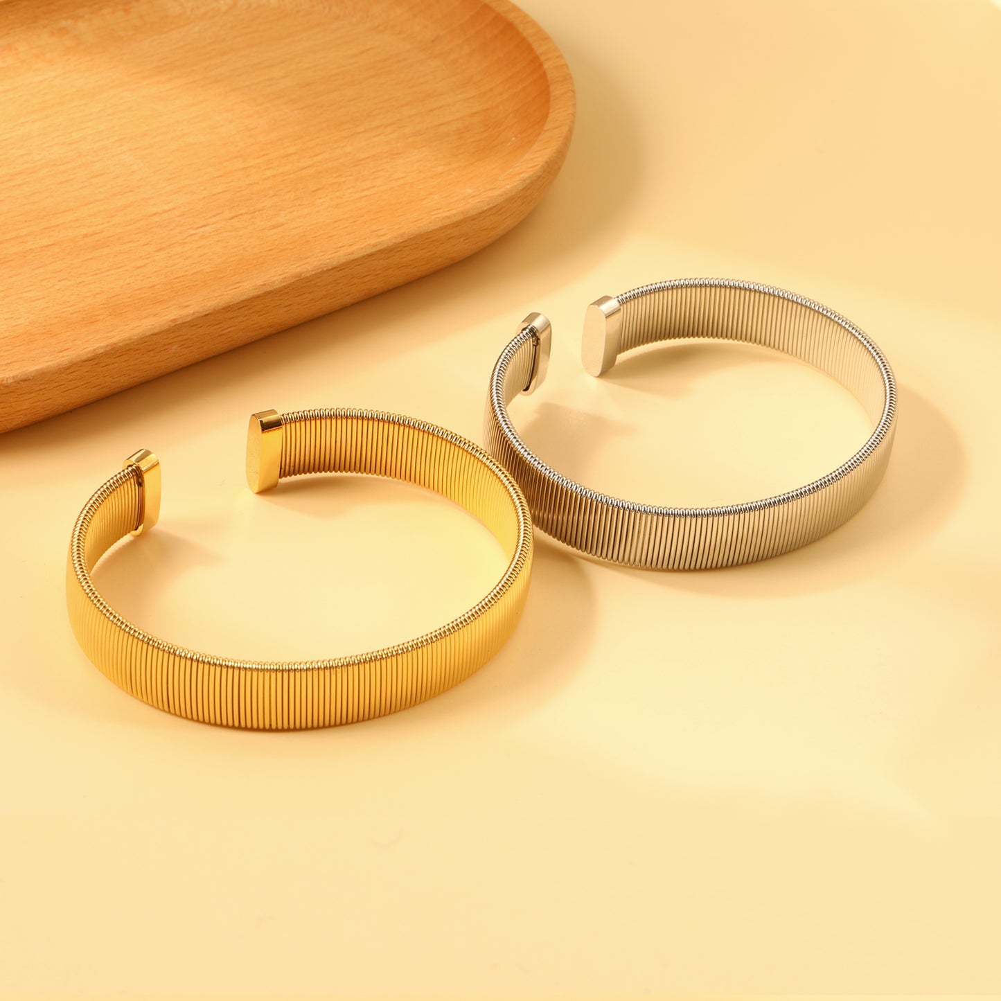 Classic Timeless Bangle