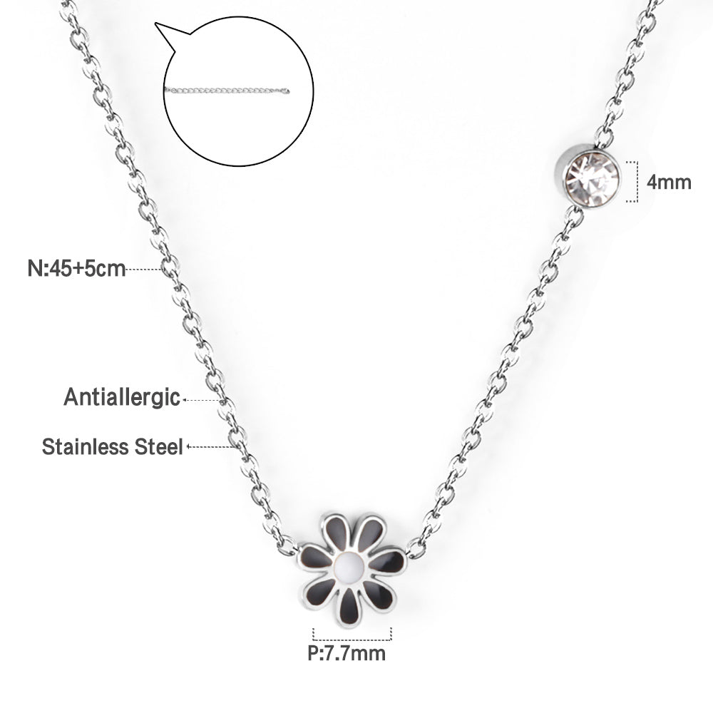 Daisy Flower Pendant Necklace with Crystal Accent
