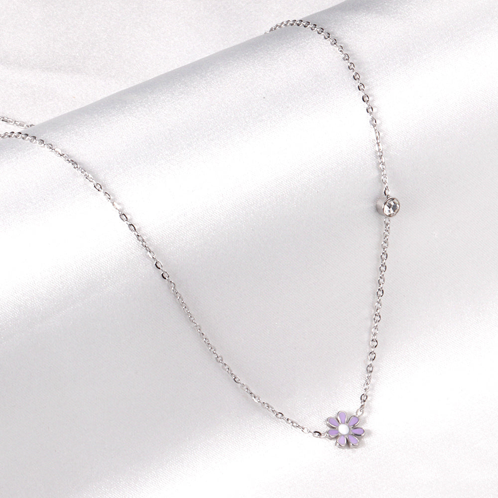 Daisy Flower Pendant Necklace with Crystal Accent
