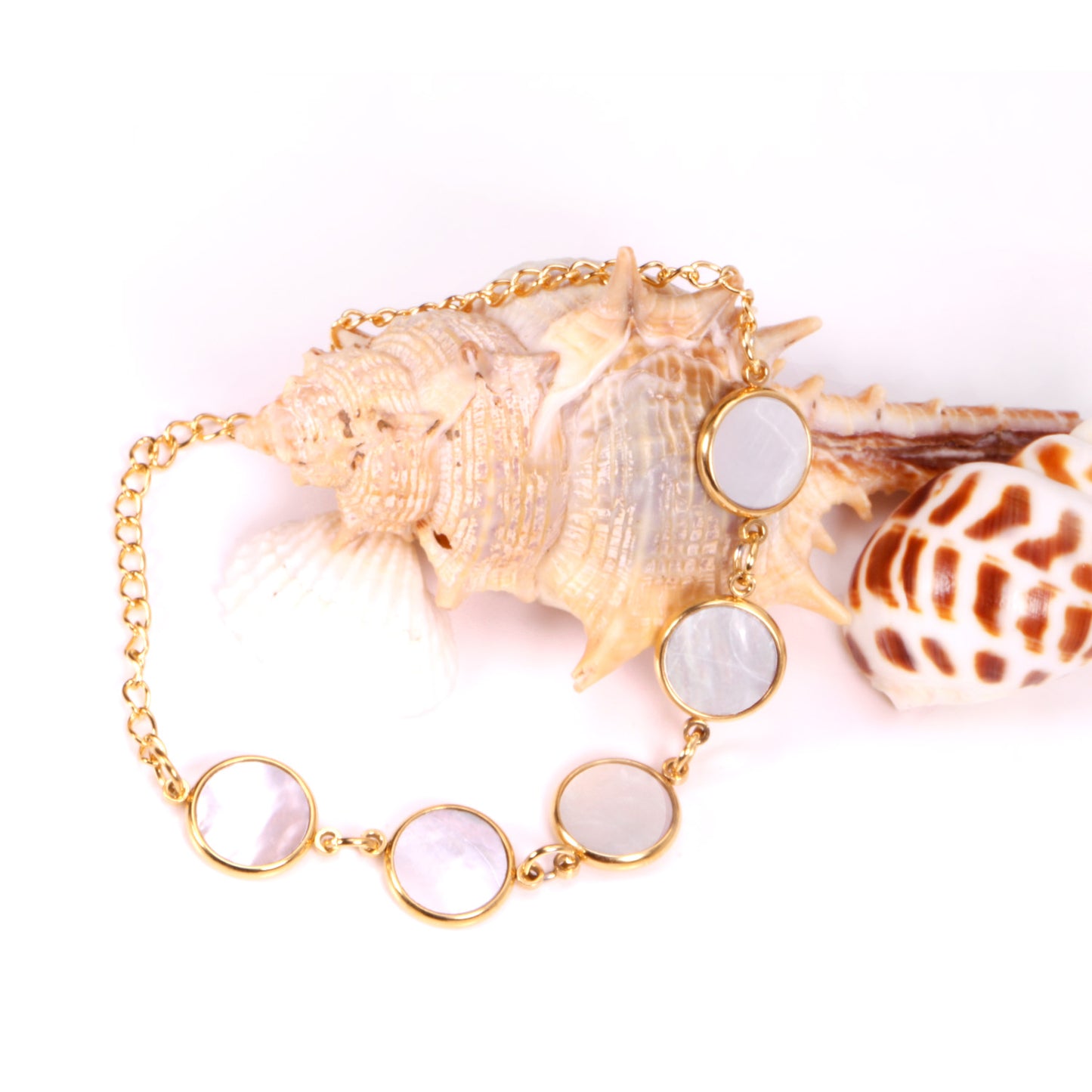 Mother of Pearl Disc Bracelet