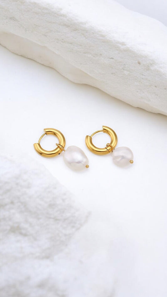 Freshwater Pearl Chunky Huggies