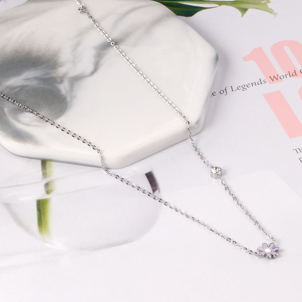 Daisy Flower Pendant Necklace with Crystal Accent
