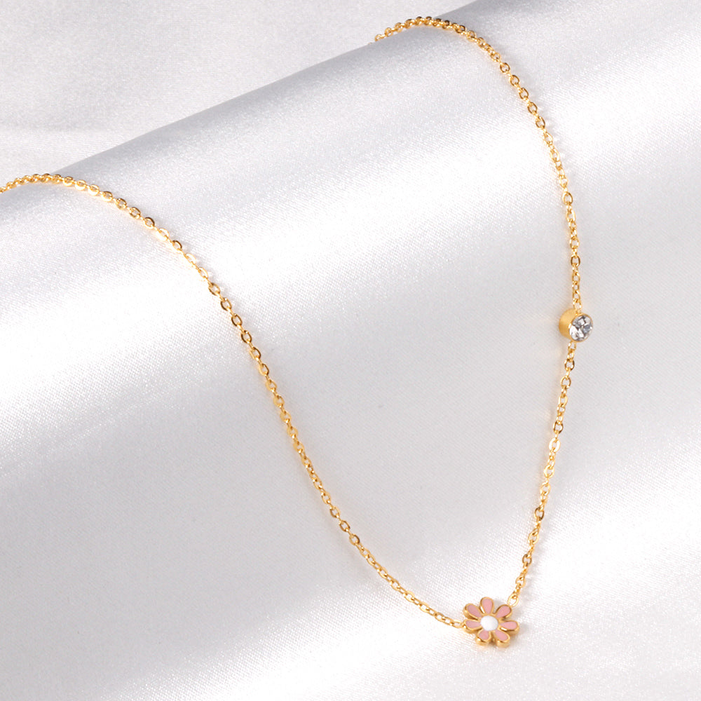 Daisy Flower Pendant Necklace with Crystal Accent